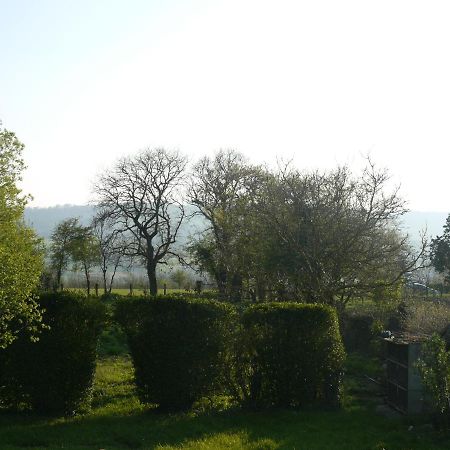 Les Miquelots Bed & Breakfast Pont-d'Ouilly Eksteriør bilde