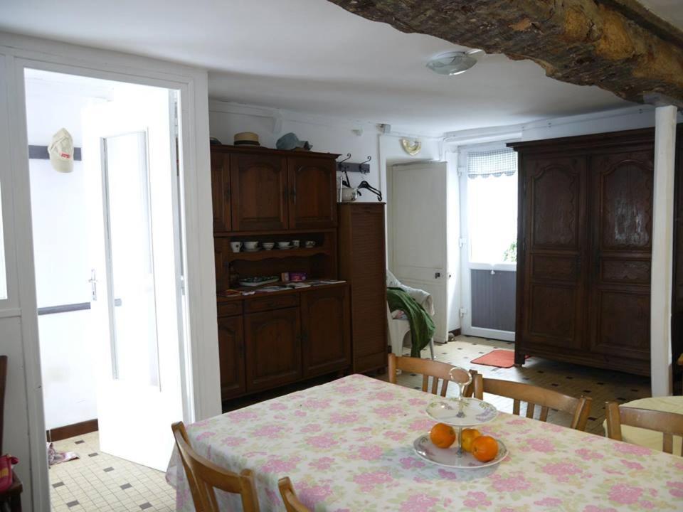 Les Miquelots Bed & Breakfast Pont-d'Ouilly Eksteriør bilde